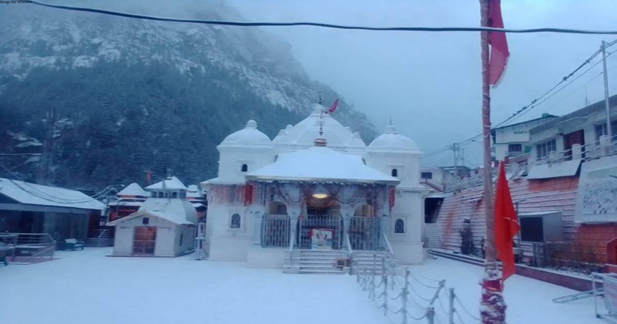 Gangotri Dham covered in white after heavy snowfall, mercury drops to -3°C